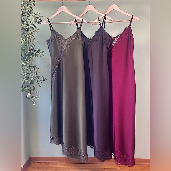 Made in Italy Lace Trim Satin Slip Dress - Picture 1 of 2